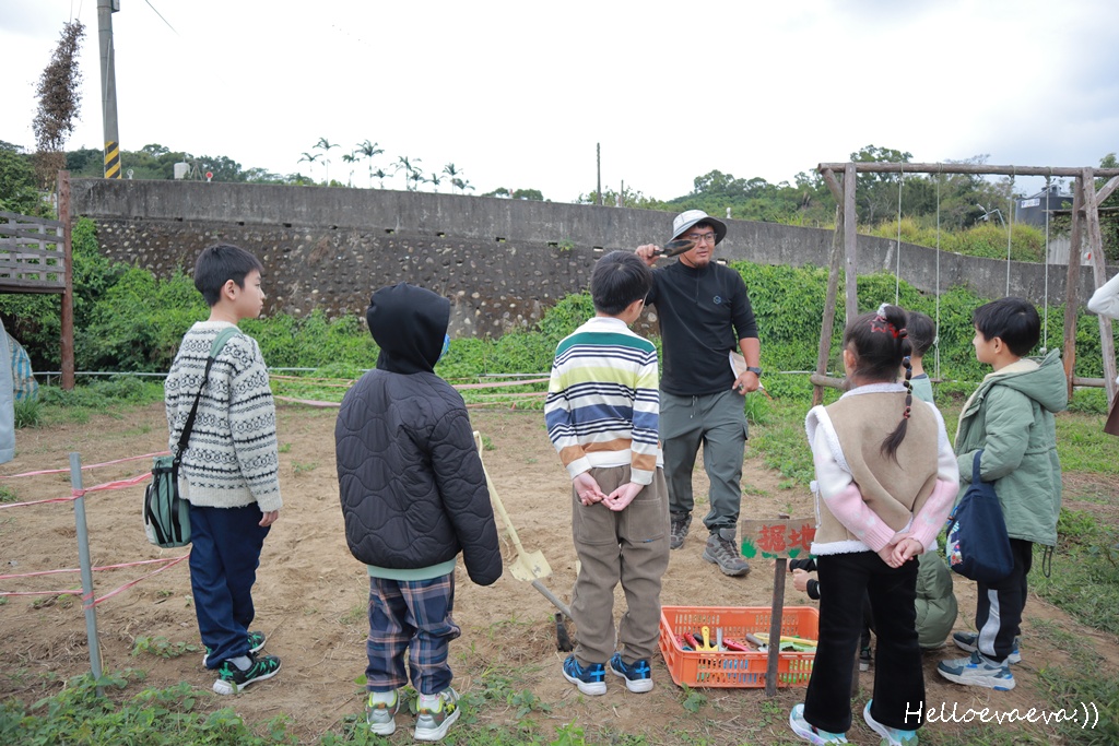 新竹親子半日放電｜「小原野共玩農場」 採草莓＋拔蘿蔔一次滿足（地點・價錢・環境分享）