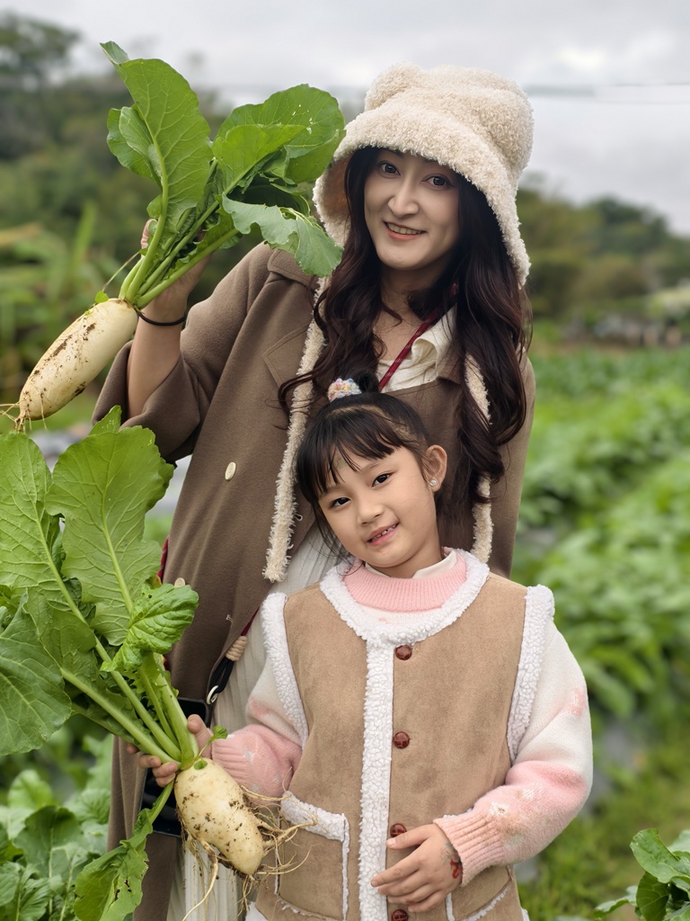 新竹親子半日放電｜「小原野共玩農場」 採草莓＋拔蘿蔔一次滿足（地點・價錢・環境分享）