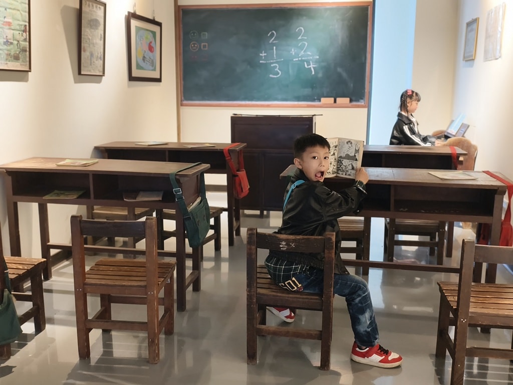 新竹親子景點｜「觀兮古美」五層樓完整攻略：環境＋門票＋交通一次搞懂、復古場景超好拍，小孩玩到不想走